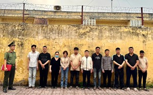 Triệt phá đường dây đánh bạc qua trang "QQ88", khởi tố 11 đối tượng