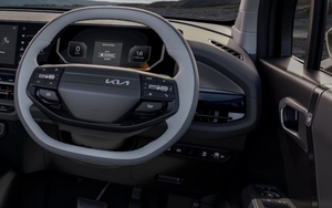 SUV cỡ nhỏ giá 204 triệu đồng của Kia đẹp long lanh, trang bị siêu xịn, rẻ hơn Kia Morning, Hyundai Grand i10 chỉ như Honda SH thích hợp với chị em