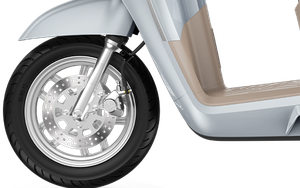 Xe máy điện giá 28,9 triệu đồng ở Việt Nam thiết kế thanh lịch, pin rời LFP, đi 120 km/lần sạc, có TCS, GPS như xe ga cao cấp, rẻ hơn Vision