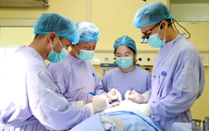 Người đàn ông 33 tuổi phát hiện ung thư lưỡi từ dấu hiệu nhiều người Việt bỏ qua