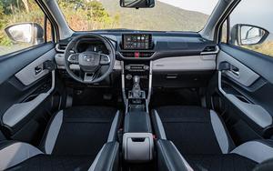 Lý do giá MPV 7 chỗ Toyota Veloz Cross bất ngờ giảm sốc, rẻ hơn cả Mitsubishi Xpander