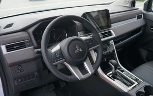 Vì sao giá lăn bánh Mitsubishi Xpander giảm không 'phanh', MPV 7 chỗ rẻ ngang Honda City?