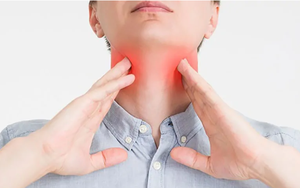 Người đàn ông 62 tuổi viêm amidan tái phát, đi khám phát hiện ung thư do 'thủ phạm' bất ngờ