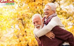 Vì sao có những người ngoài 50 sống lại an nhàn hơn tuổi trẻ? Đây là những thay đổi mà ít người nhận ra