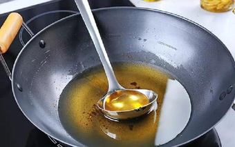8 thứ tuyệt đối không được vứt vào bồn cầu vì cực kỳ "nguy hiểm", đặc biệt là cái thứ 8 rất nhiều bà nội trợ mắc phải