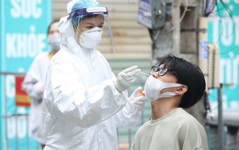 Hà Nội ghi nhận 2.983 ca mắc COVID-19 mới, 706 ca cộng đồng, tròn 10 ngày trên 2.700 ca