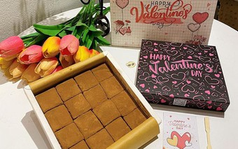 Sôi động giá cả thị trường quà tặng dịp Valentine