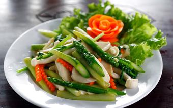 Quá trình giảm cân bị phá hỏng vì vô tình ăn phải những thực phẩm dễ hút dầu mỡ này, ăn càng nhiều càng béo