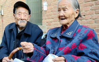 Cặp vợ chồng thọ 100 tuổi nhờ chăm ăn 1 loại vỏ giúp hạ đường huyết, vứt đầy ngoài chợ Việt