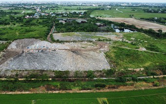 Toàn cảnh bãi chôn lấp rác của Công ty CP Môi trường Nam Định bị người dân phản ánh gây ô nhiễm