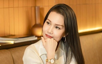 Từng òa khóc khi chia sẻ về biến cố bệnh tật, nữ ca sĩ được mệnh danh 'Nữ hoàng dân ca' Việt hiện sống ra sao?