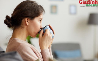 Ho dai dẳng mùa lạnh mãi không dứt? 6 thức uống quen thuộc giúp giảm ho ngay tại nhà