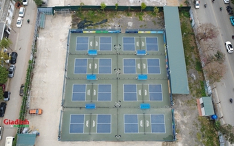 Loạt sân pickleball 'mọc' trên đất dự án ở Cầu Giấy: Trách nhiệm thuộc về ai?