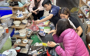 Giới trẻ Hà thành và thú vui nhặt gốm 2hand giữa lòng đô thị