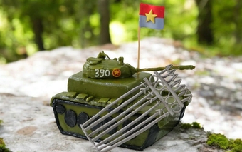 Những chiếc bánh 'yêu nước' khiến cộng đồng phấn khích chào mừng 30/4