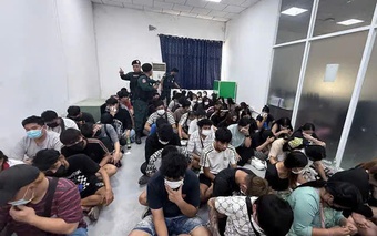 Ngỡ sang 'trời Tây' đổi đời, ai ngờ mất trắng vì 5 chiêu lừa tinh vi đang rộ lên năm 2025