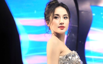 Thí sinh quê Quảng Bình sở hữu nhan sắc quá xinh đẹp,  được Hồ Ngọc Hà gọi 'bông hồng của Điểm hẹn tài năng'