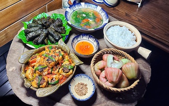 Cứ theo thực đơn này là cả tuần không phải đầu bếp cũng có bữa cơm 'ngon lành cành đào'