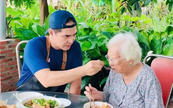 Tò mò về món ăn từ dược liệu quý mà diễn viên 'Gạo nếp gạo tẻ' nấu cho mẹ