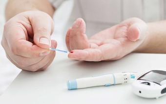 8 triệu chứng ‘nguy hiểm’ báo hiệu tiểu đường tuýp 2 đang âm thầm tấn công bạn