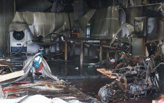 Cận cảnh hiện trường vụ cháy nhà xưởng trên đất nông nghiệp khiến 4 người tử vong ở Hà Nội