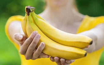 Người phụ nữ bất ngờ hôn mê do sai lầm khi ăn chuối: 5 tác dụng phụ của chuối chín không phải ai cũng biết