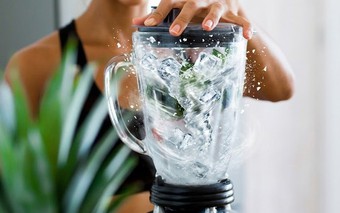 Gia đình nào đang dùng máy xay sinh tố, cần đặc biệt lưu ý 6 điều này