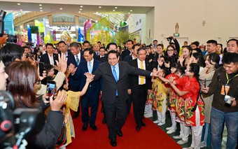 Thủ tướng Phạm Minh Chính dự Lễ khai mạc Hội chợ Mùa Xuân lần thứ nhất năm 2026