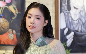 Nữ Thiếu úy là Á hậu Việt Nam gây chú ý trong ngày đầu năm mới