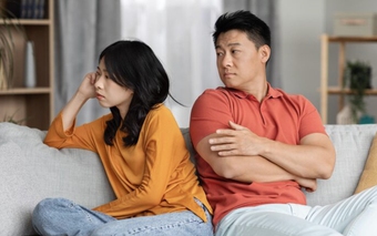 6 kiểu người yêu hút cạn năng lượng của bạn: Càng yêu lâu càng kiệt sức