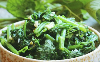 Loại rau bổ dưỡng chẳng kém nhân sâm, có thành phần hỗ trợ phòng ung thư, cực dễ chế biến