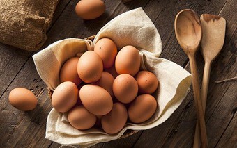 Ăn trứng mỗi ngày có tốt không? Những lợi ích bất ngờ của trứng với sức khỏe mà nhiều người chưa biết