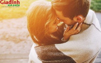 4 cử chỉ nhỏ giúp vợ chồng càng sống lâu càng yêu nhau, không cần lời ngọt ngào