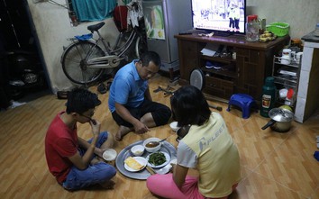 Hạnh phúc nhói lòng của đôi vợ chồng từng đem lại vinh quang trên đấu trường Đông Nam Á