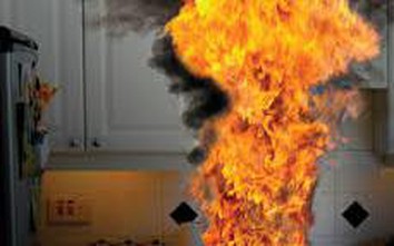 Hải Phòng: Nổ bình gas trong khu bếp nhà thờ họ, 3 người bị thương nặng