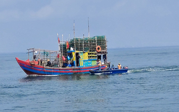 Xử phạt tàu cá mất tín hiệu kết nối hành trình khi đánh bắt trên biển
