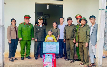 Gieo mầm yêu thương từ những bước chân người lính Công an Vân Du