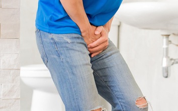 Đi khám vì tiểu buốt, người đàn ông 41 tuổi ở Hà Nội đi khám phát hiện nhiều bệnh nguy hiểm