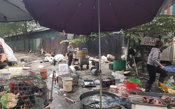 Hà Nội: Bất chấp biển cấm, chợ cóc trong ngõ 70 Nguyễn Hoàng vẫn họp mỗi ngày