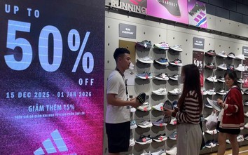 Đua nhau giảm giá đầu năm mới: Người tiêu dùng được lợi hay mắc bẫy khuyến mại quen thuộc?