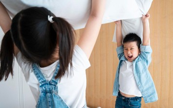 Nuôi dạy con bằng bản năng, cha mẹ dễ mắc 3 lỗi nguy hiểm