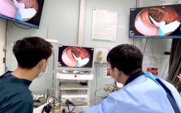 Bụng sôi, sụt cân bất thường, người đàn ông 35 tuổi phát hiện sán dây lợn dài hơn 80cm trong đại tràng