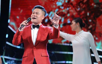 NSƯT Hoàng Tùng: 'Tôi hát bằng sự nâng niu và biết ơn dành cho phụ nữ'