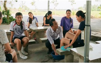 Cứu 'soái ca' dưới biển, Tâm bất ngờ nhận được lời hỏi cưới
