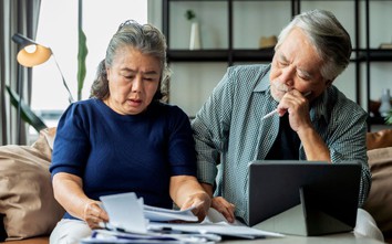 Đến tuổi nghỉ hưu mới nhận ra: Có một cái bẫy tài chính mang tên 'thương con'