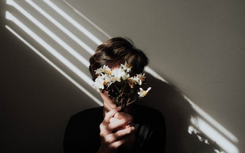 Top cung hoàng đạo nữ nhạy cảm thái quá: Chuyện nhỏ cũng có thể thành chuyện lớn