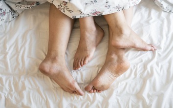 Con dâu ngoại tình ngay trong nhà, bố chồng chỉ nói 1 câu rồi quay đi, sự thật sau đó gây sốc