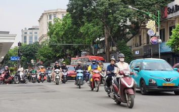 Trước thí điểm cấm xe xăng có hiệu lực, Hà Nội dự kiến 'siết' mạnh hoạt động của xe ôm, shipper từ tháng 6/2026