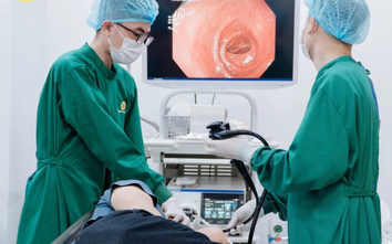 Cô gái 23 tuổi phát hiện khối dị vật lớn trong dạ dày, nguyên nhân từ sai lầm nhiều người mắc khi ăn
