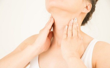 Bí quyết massage cổ chống chảy xệ, xóa nếp nhăn cực hiệu quả